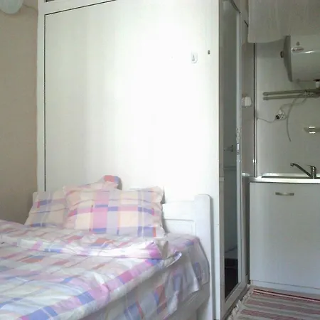 Apartment Lonely Traveler Studio